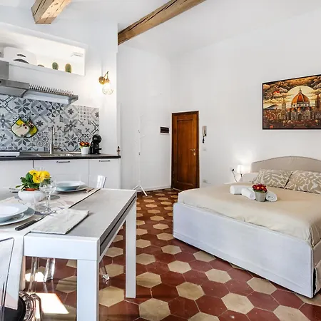 Machiavelli Penthouse Apartment Florence