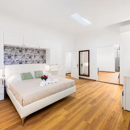 Machiavelli Penthouse Florence